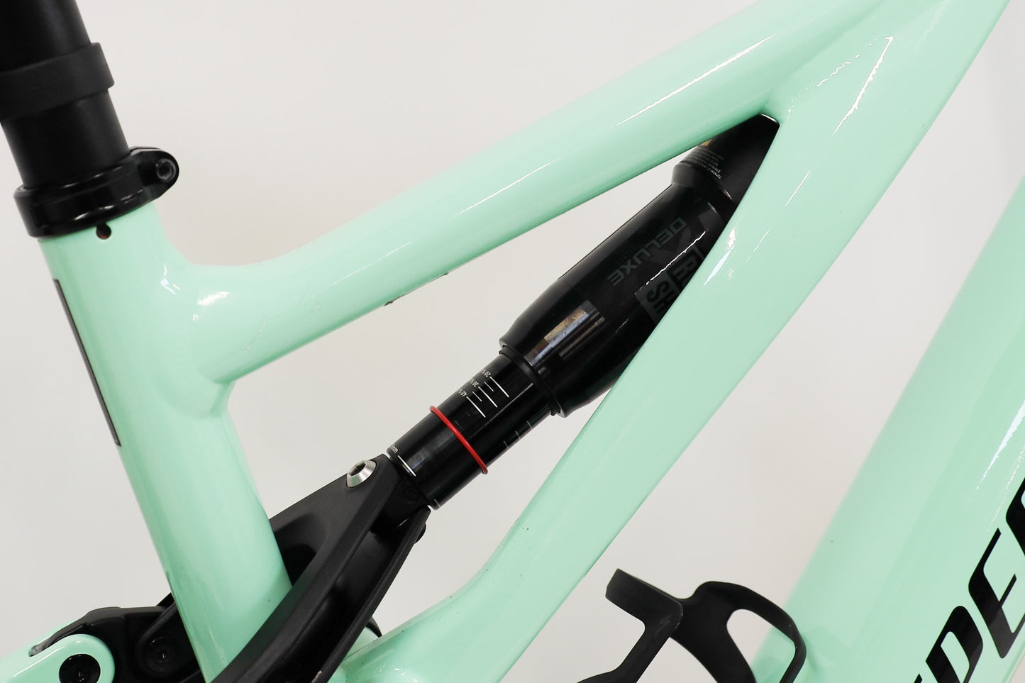 Levo Alloy