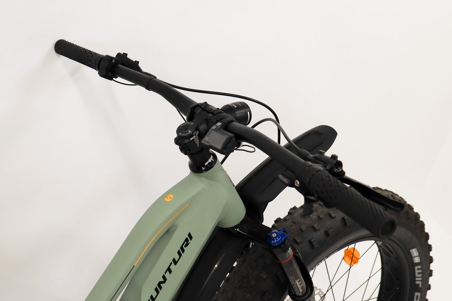 eMax